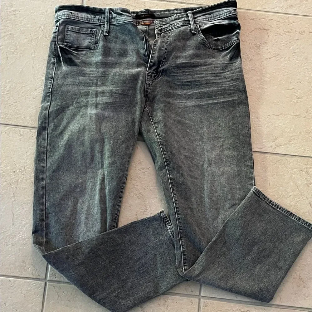 Classic Black washed Denim Jeans for Men